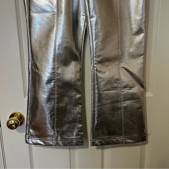 [NWT] 7 For All Mankind Silver Metallic Flare Faux Leather Trousers Pants - Sz M - Picture 5 of 15